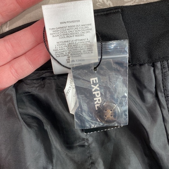Express NWT Black High Rise Ankle Pants - Picture 11 of 13